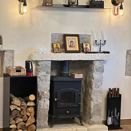 Ana & Angelo House Himare * Vuno