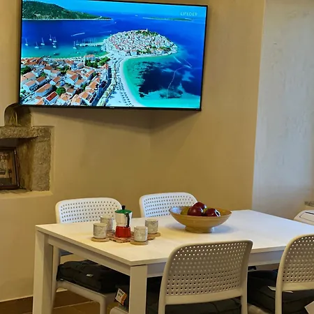 Ana & Angelo House Himare Tatil Evi
