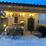 Ana & Angelo House Himare Feriehus *