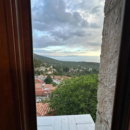 Ana & Angelo House Himare Holiday home *