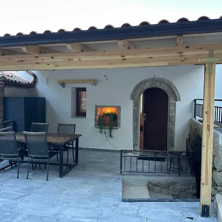 Ana & Angelo House Himare * Vuno