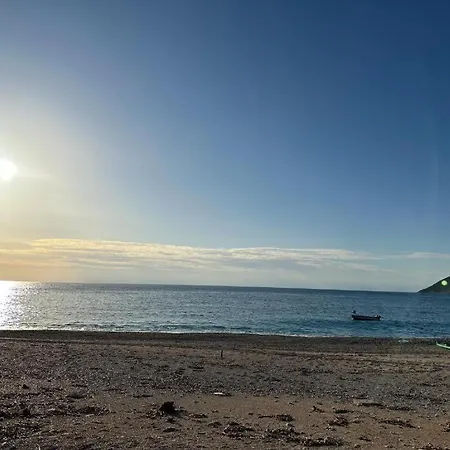 Nyaraló Ana & Angelo House Himare