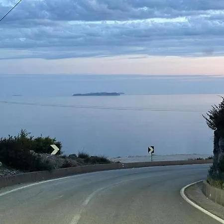 Nyaraló Ana & Angelo House Himare *