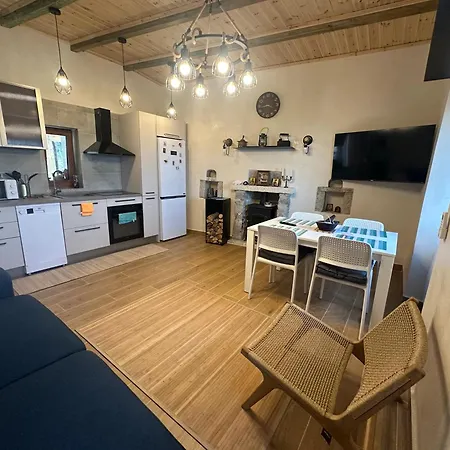 Ana & Angelo House Himare * Vuno