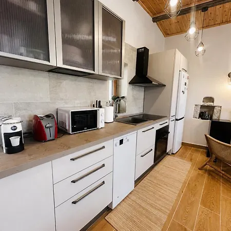 Hébergement de vacances Ana & Angelo Stone House Himare