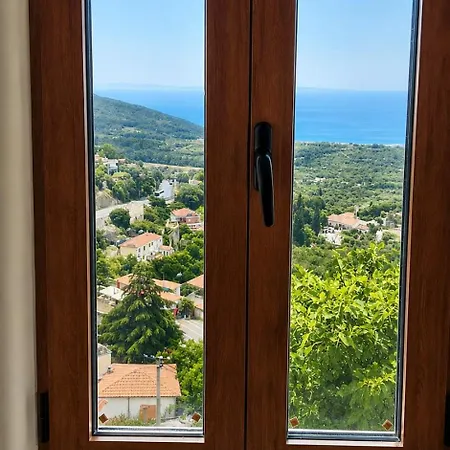 Ana & Angelo Stone House Himare Hébergement de vacances *