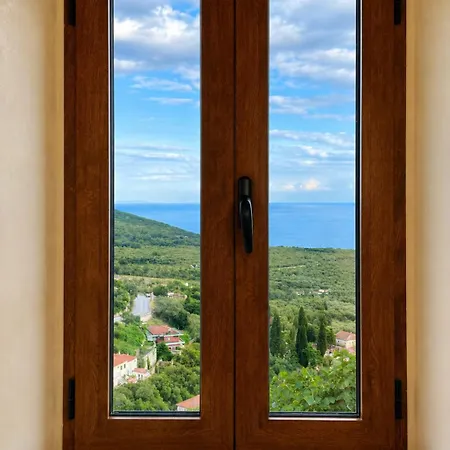 Ana & Angelo Stone House Himare Dom wakacyjny