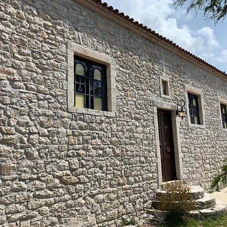 Ferienhaus Ana & Angelo Stone House Himare