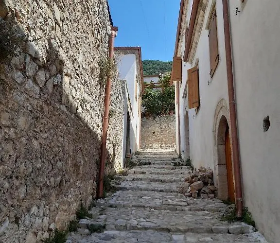 Ana & Angelo House Himare * Vuno