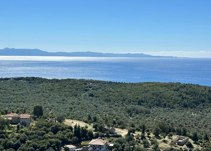 Ana & Angelo House Himare *