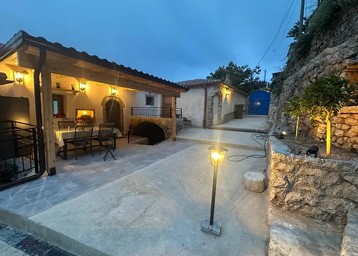 Ana & Angelo House Himare * Vuno