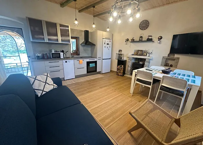 펜션 Ana & Angelo House Himare